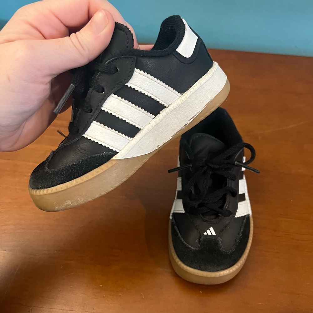 Kids Adidas Sambas, Black & White with Gum Sole, Soccer Shoe, Size 7